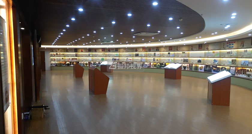 博物館中的虛擬翻書展項(xiàng)效果圖