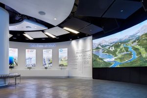 設(shè)計(jì)科技企業(yè)展廳時(shí)，有哪些步驟來確保數(shù)字交互的成功實(shí)現(xiàn)？