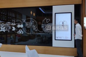 滑軌屏作為企業(yè)產(chǎn)品演示的解決方案，能否增強(qiáng)產(chǎn)品的傳達(dá)效果？