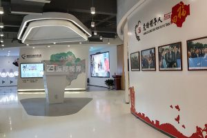 展廳機器人